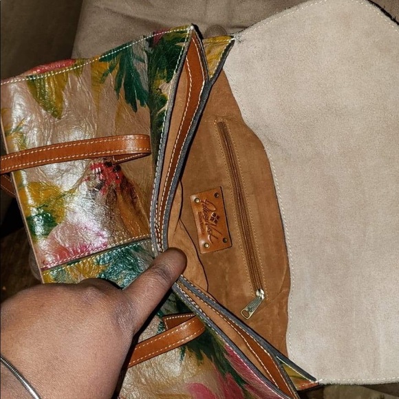 Patricia Nash purse and wallet set - Picture 2 of 6